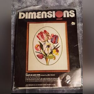 Vintage 1980 Dimensions Crewel Kit Freshly Cut 1221 Tulips In Lace Oval New!